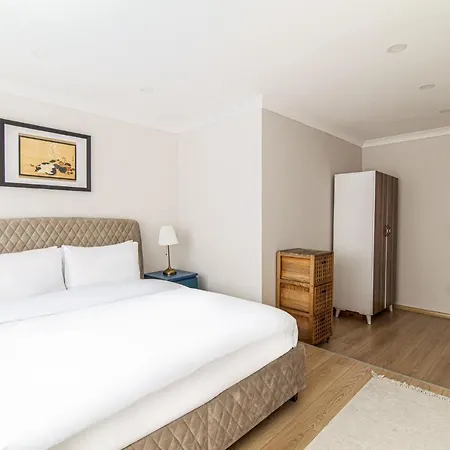 Close To Yenikapi Marmaray Station *